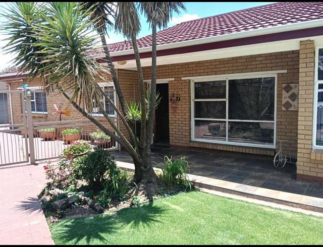 3 BEDROOM HOUSE FOR SALE IN LODEYKO